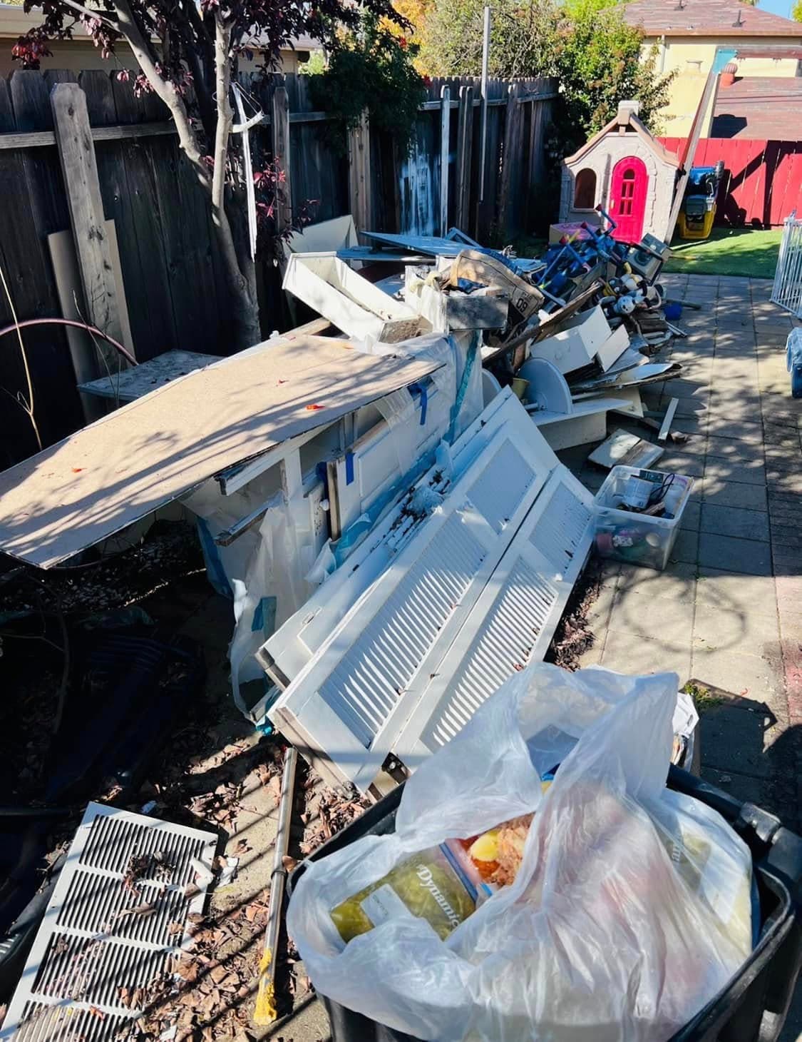 Juke Junk Removal project 24